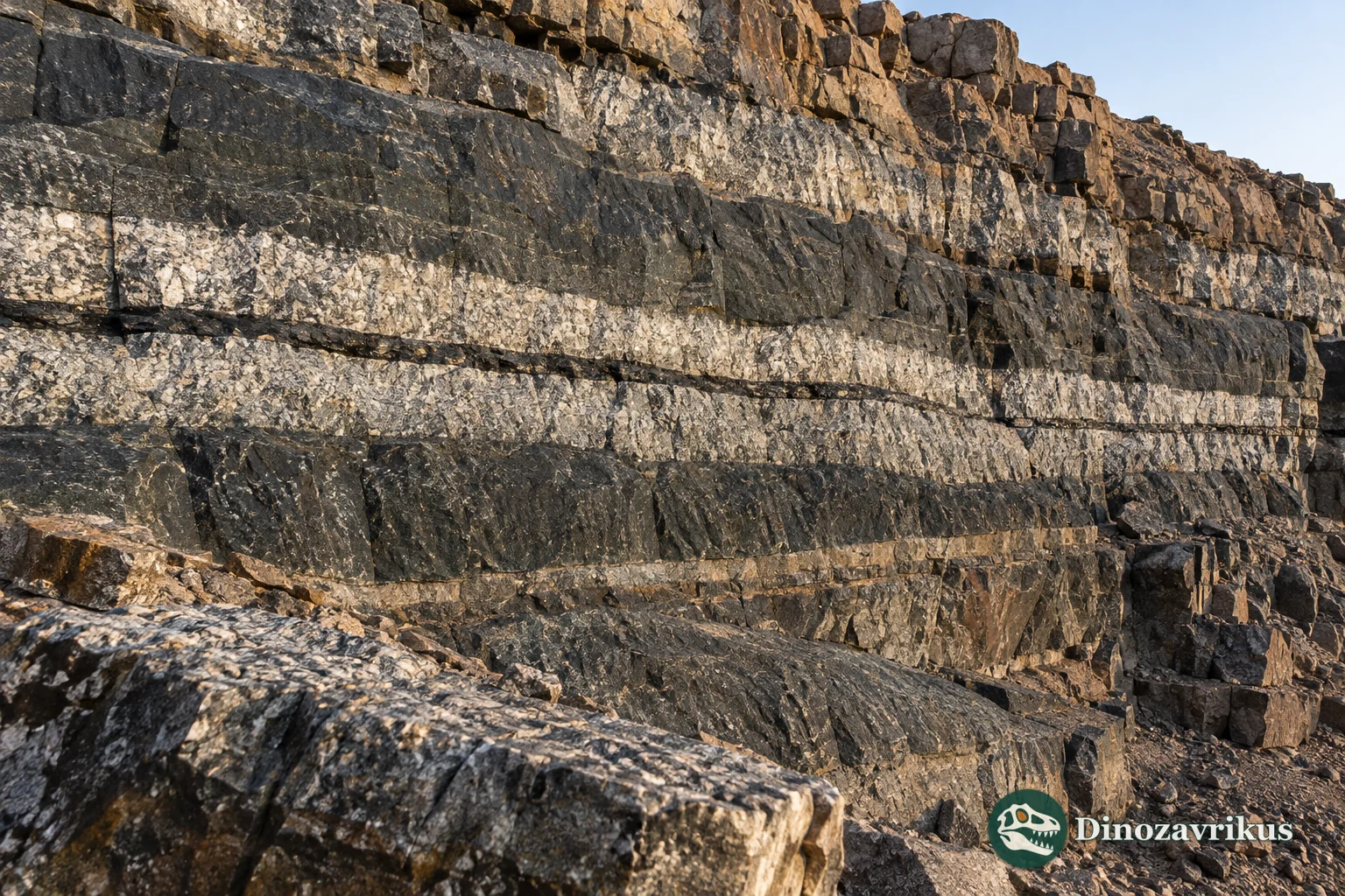 Alternating dark and pale igneous layers in the Bushveld Complex